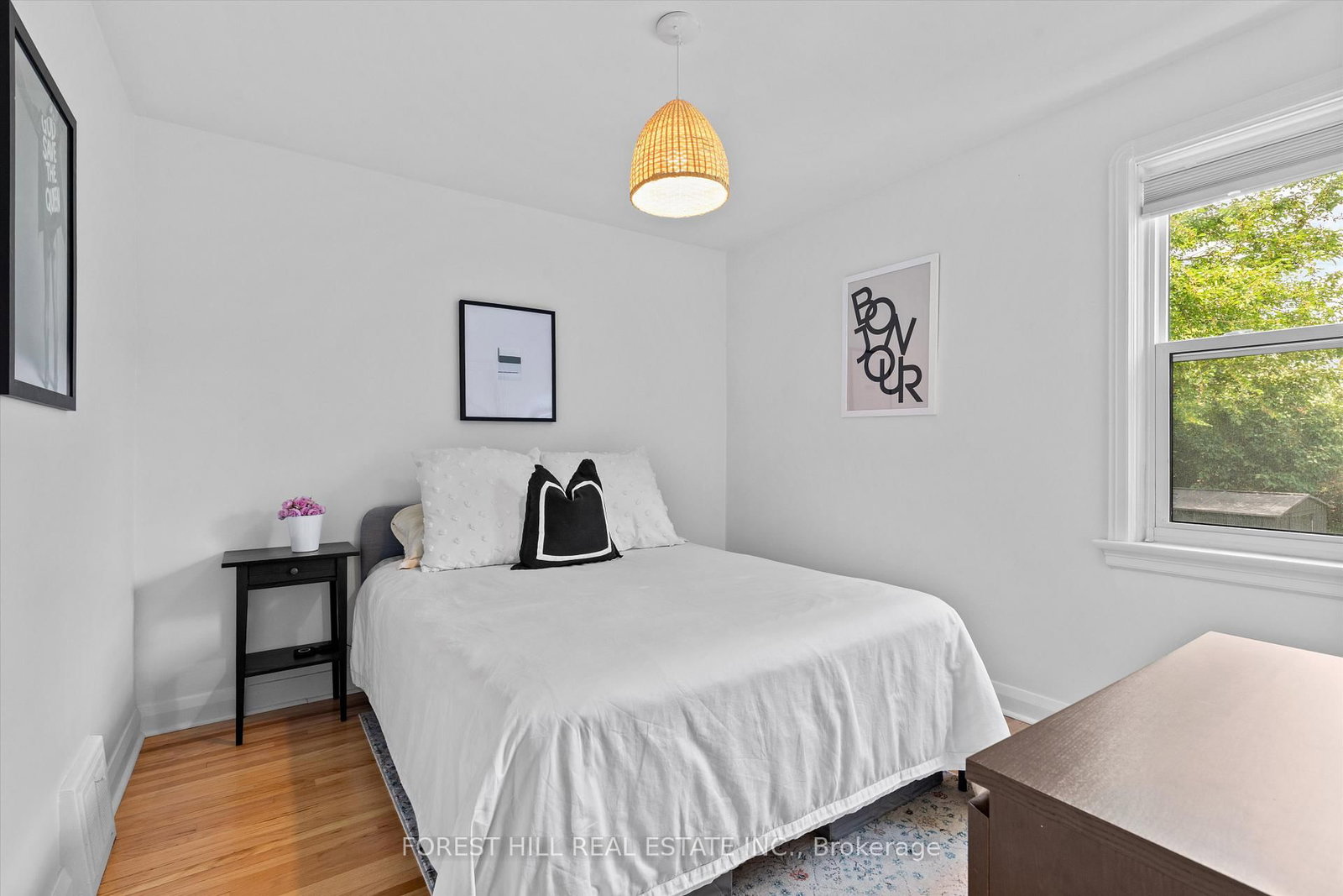 6 Barrett Road • Toronto, ON photo 14