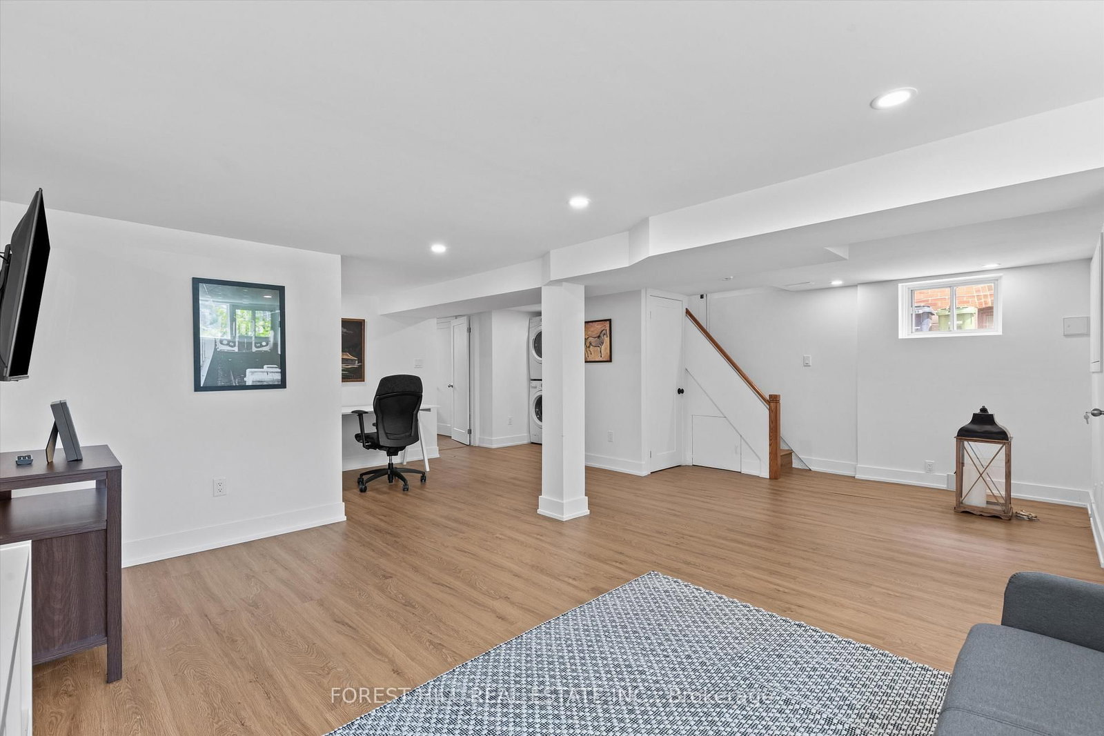 6 Barrett Road • Toronto, ON photo 17