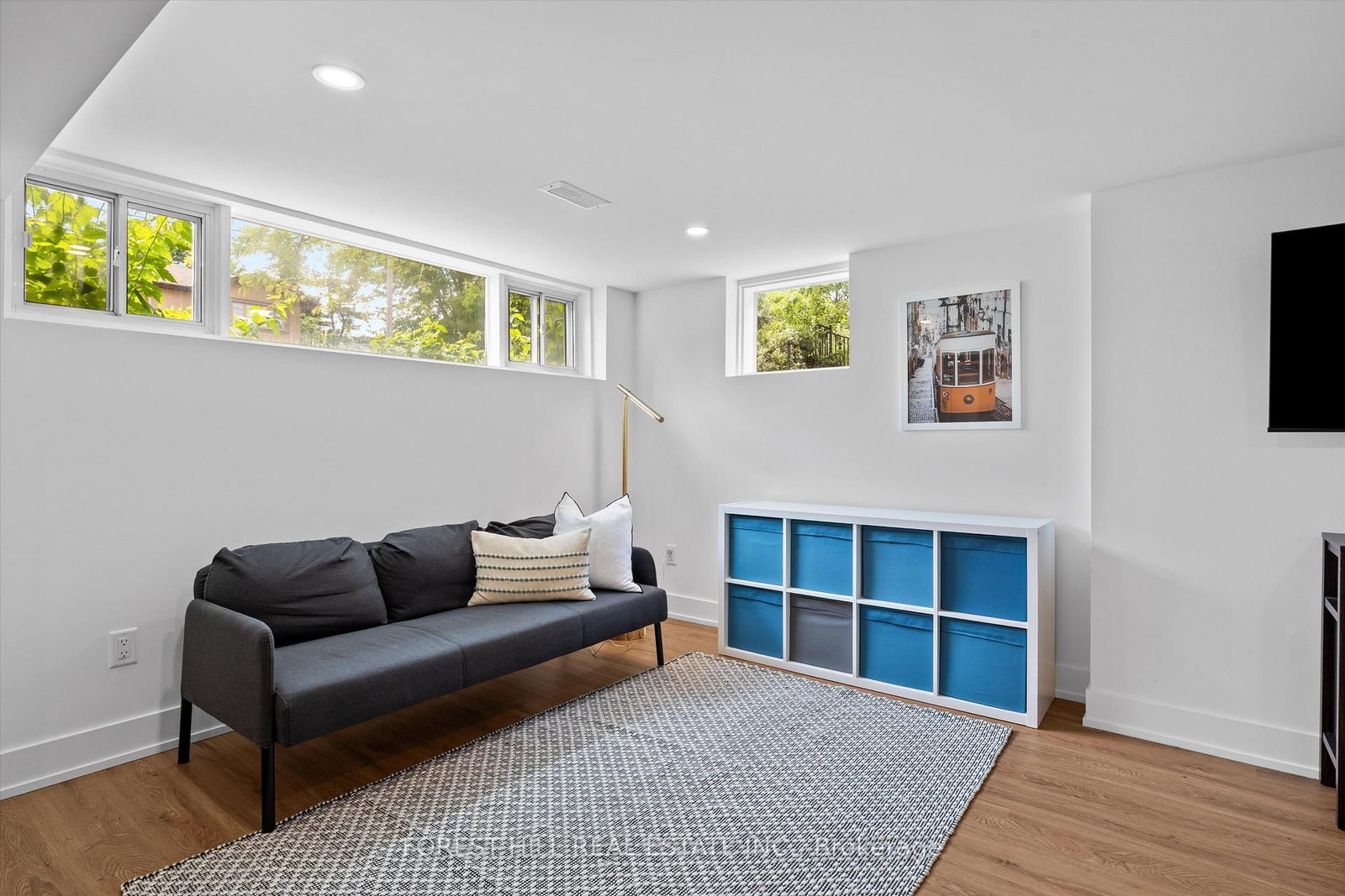6 Barrett Road • Toronto, ON photo 19