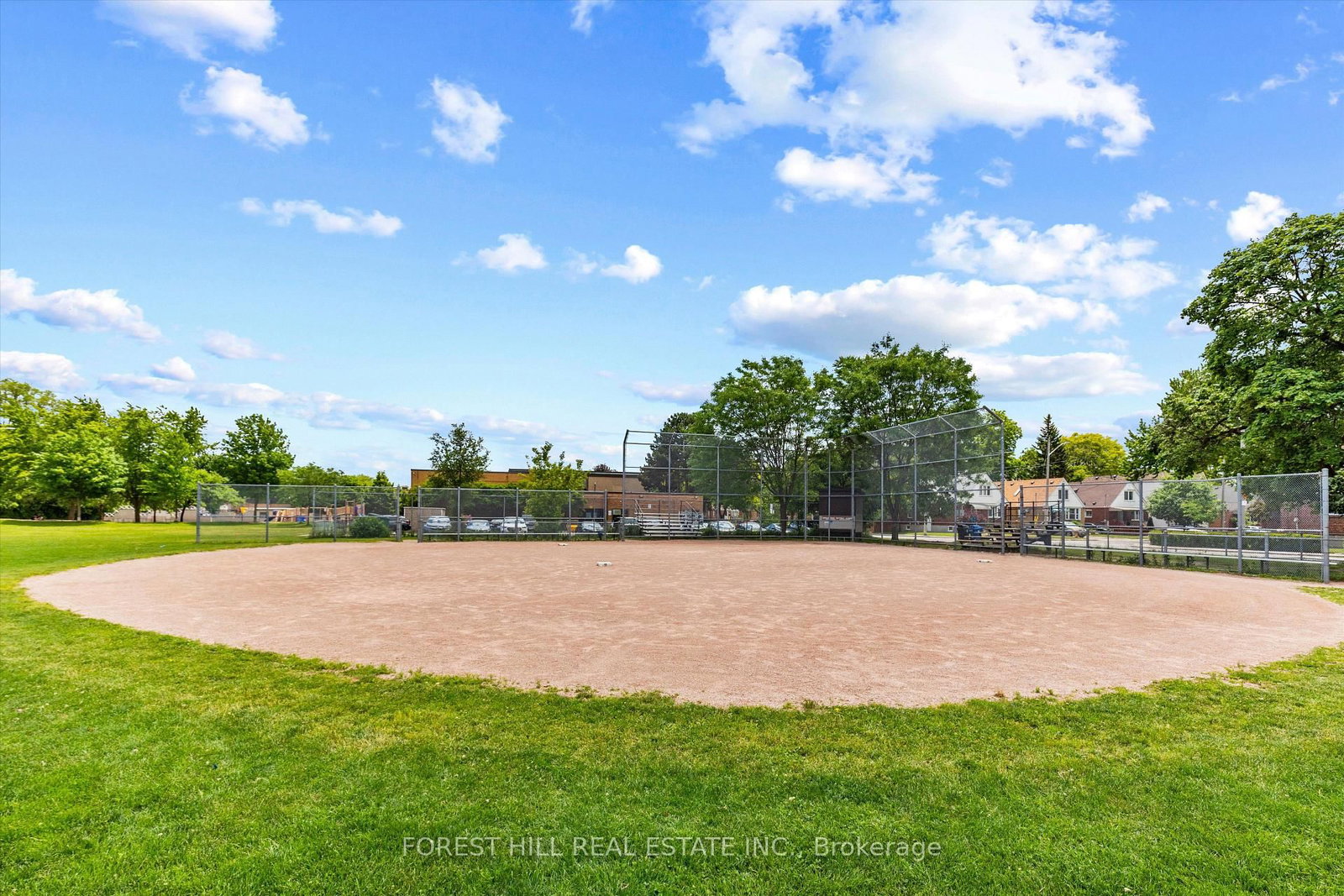 6 Barrett Road • Toronto, ON photo 39