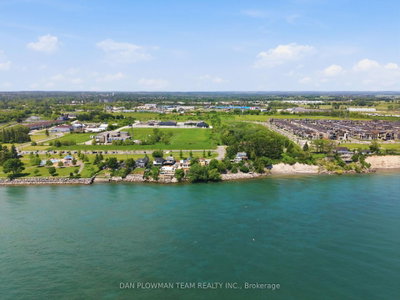 5-bed Detached House · 78 East Beach Rd