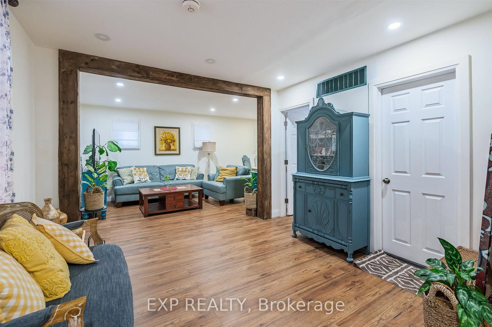 829 Athol St, Whitby, view 11