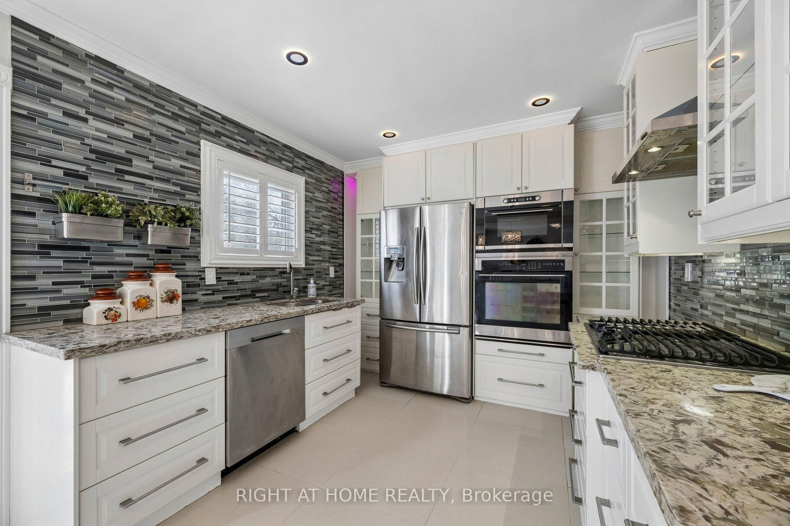 2007 Lynn Heights Drive • Pickering, ON photo 17
