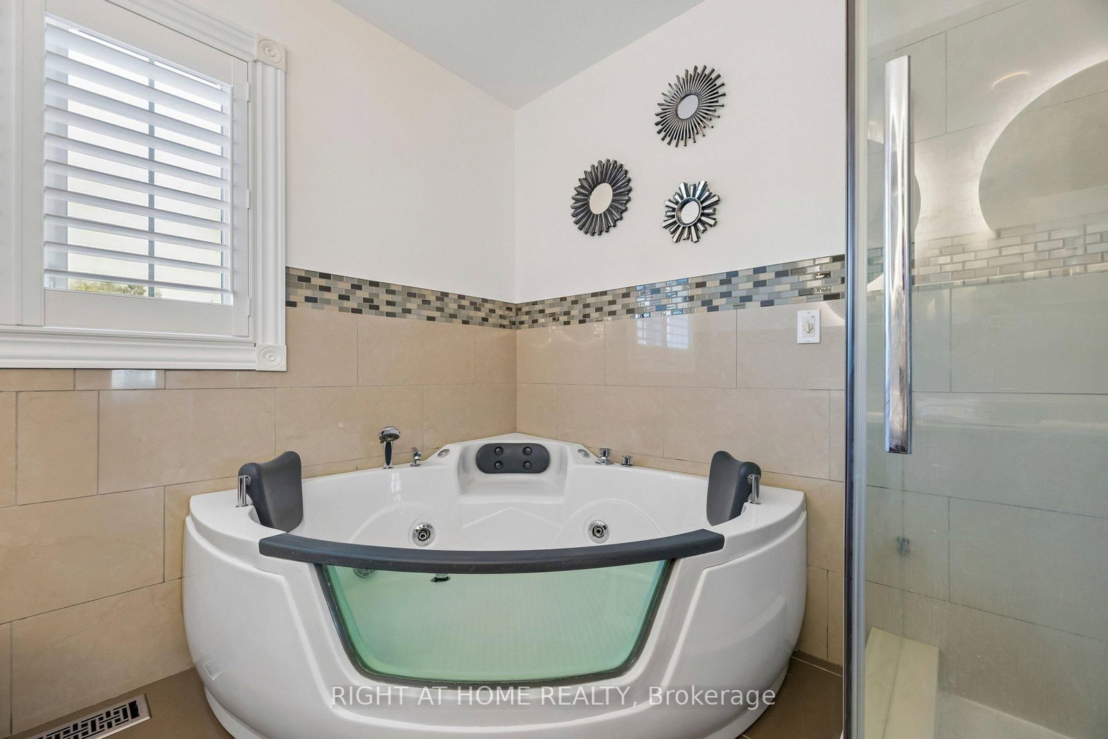 2007 Lynn Heights Drive • Pickering, ON photo 27