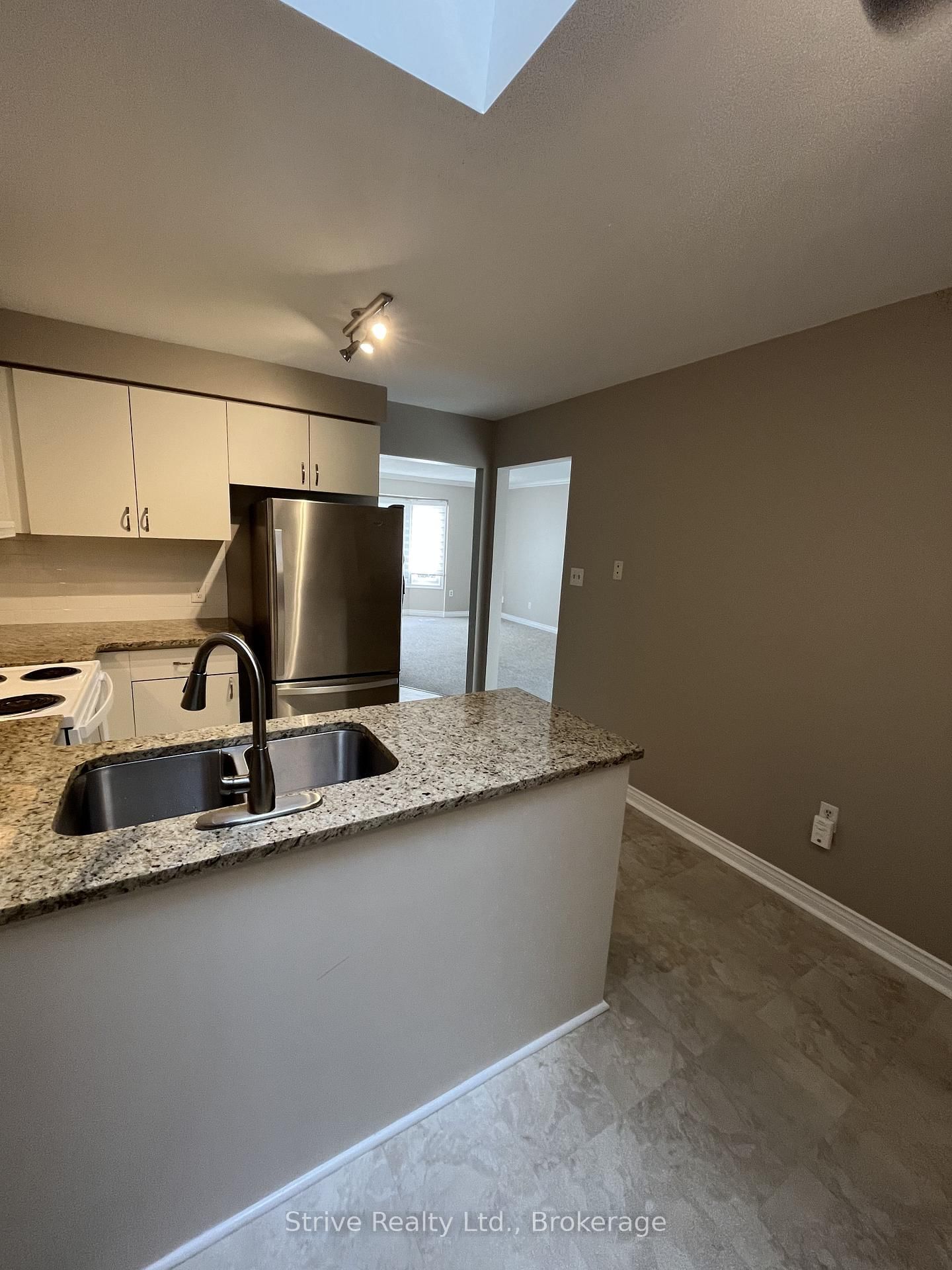 1013 Attersley Drive • Oshawa, ON photo 10