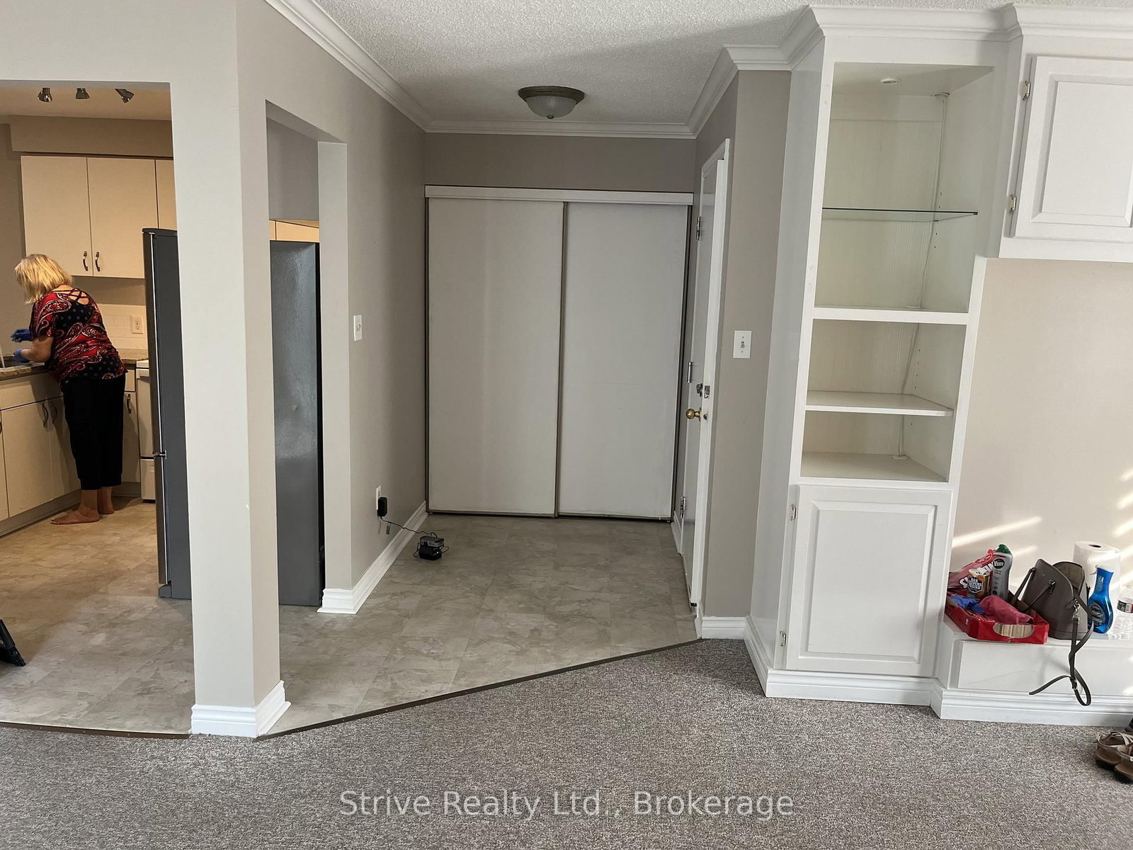 1013 Attersley Drive • Oshawa, ON photo 5
