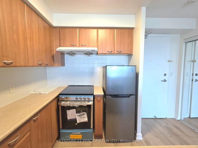 2108 - 36 Lee Centre Drive