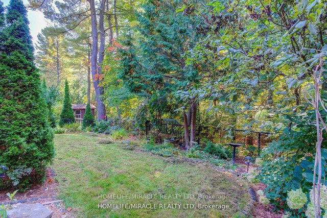 905 Alanbury Crescent