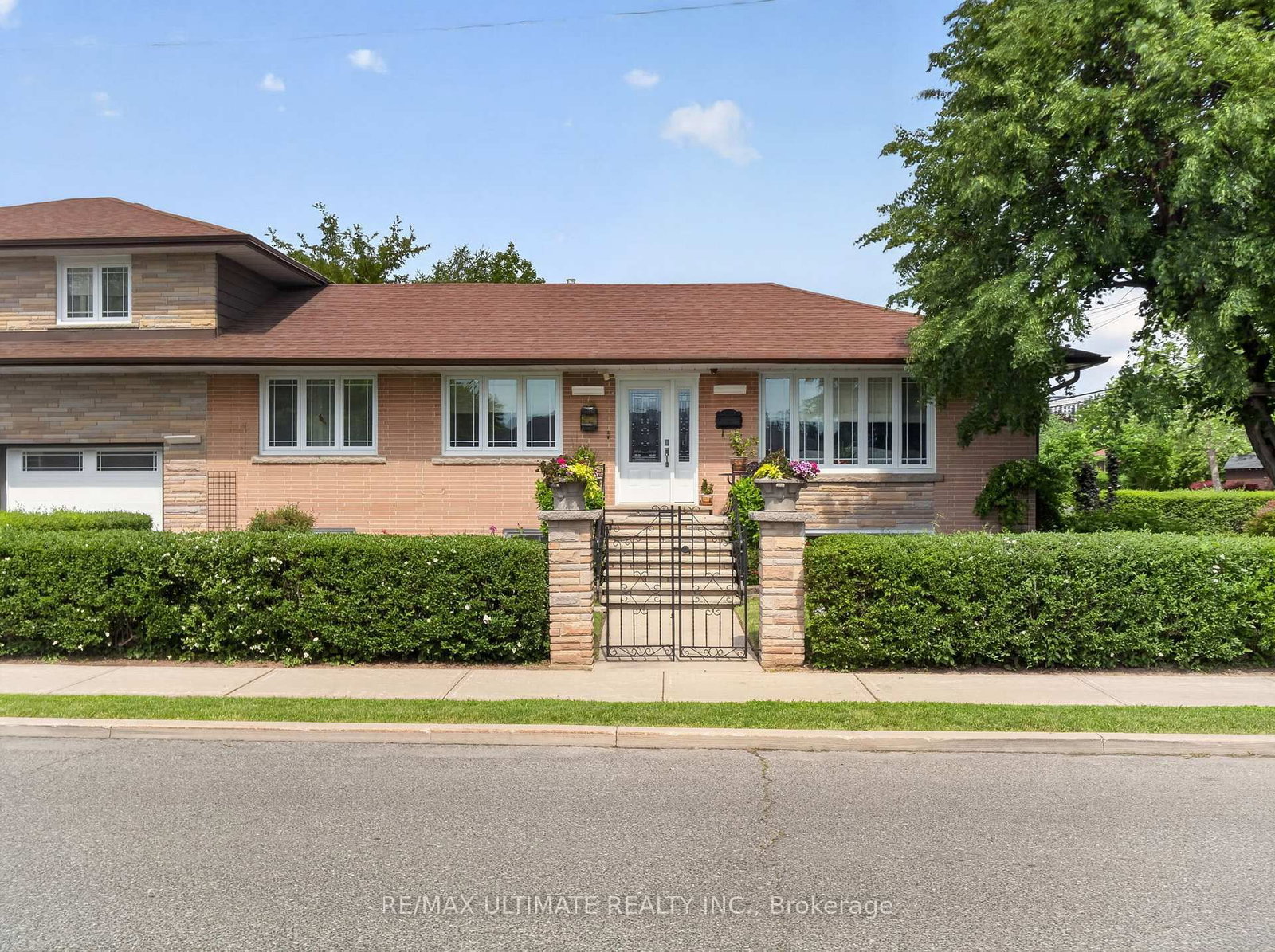 Basement-20 Wye Valley Road, Toronto, ON, photo 2