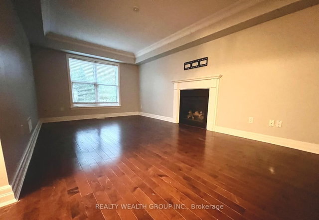 219 Lake Driveway Drive W