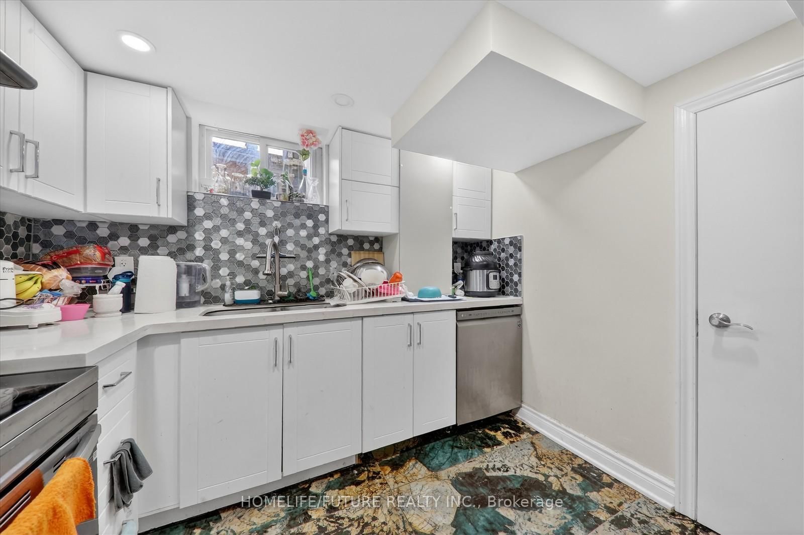 21 Aspendale Drive • Toronto, ON photo 29