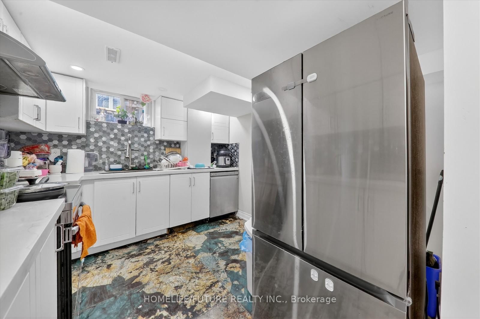 21 Aspendale Drive • Toronto, ON photo 30