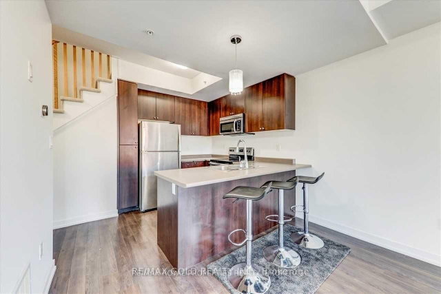 201 - 1555 Kingston Road