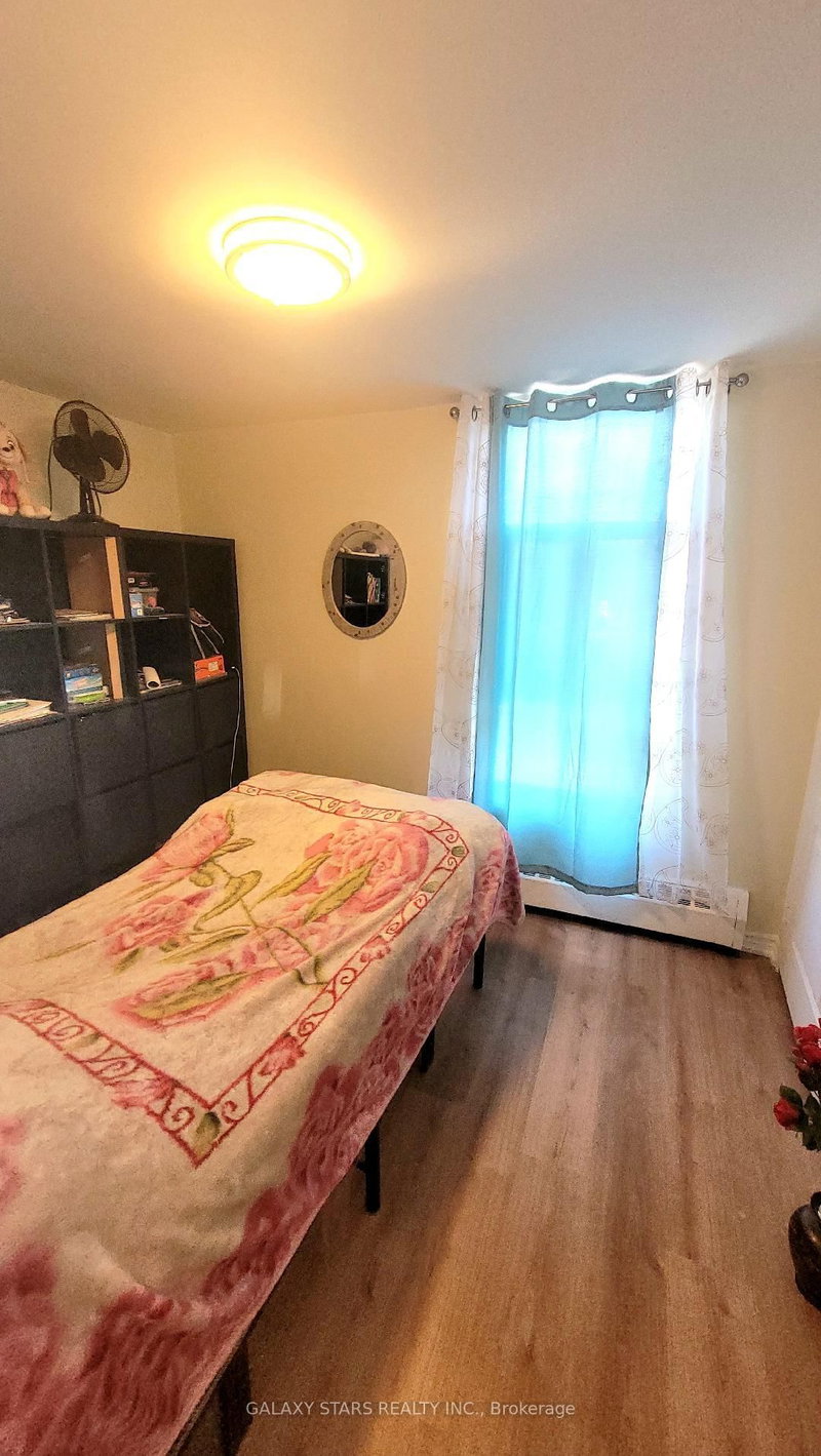 304 - 895 Kennedy Road