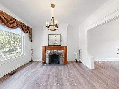 9 Cherry Nook Gardens • Toronto, ON