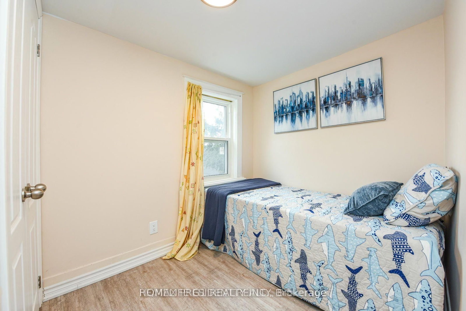 23 Myrtle Avenue • Toronto, ON photo 14