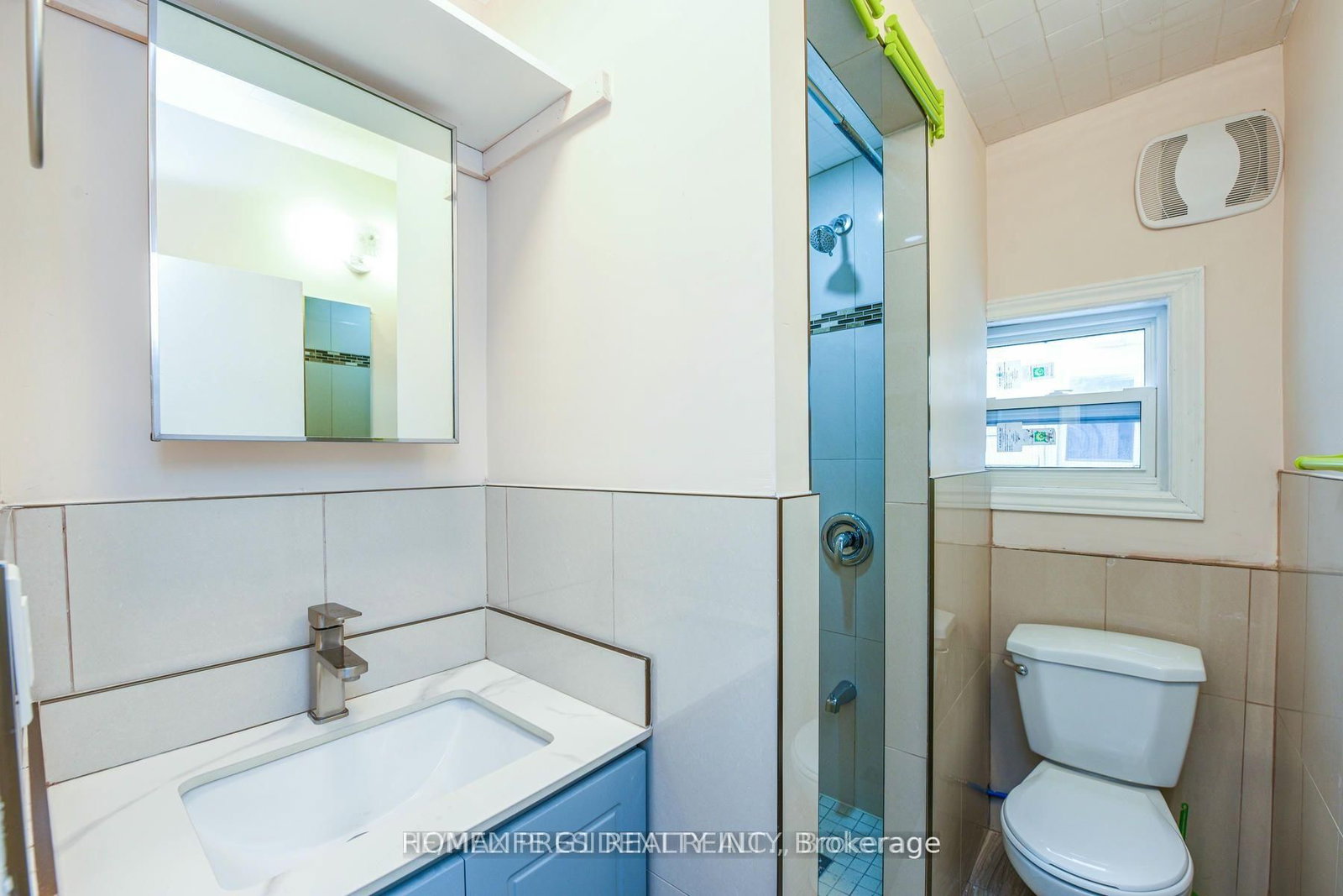 23 Myrtle Avenue • Toronto, ON photo 38