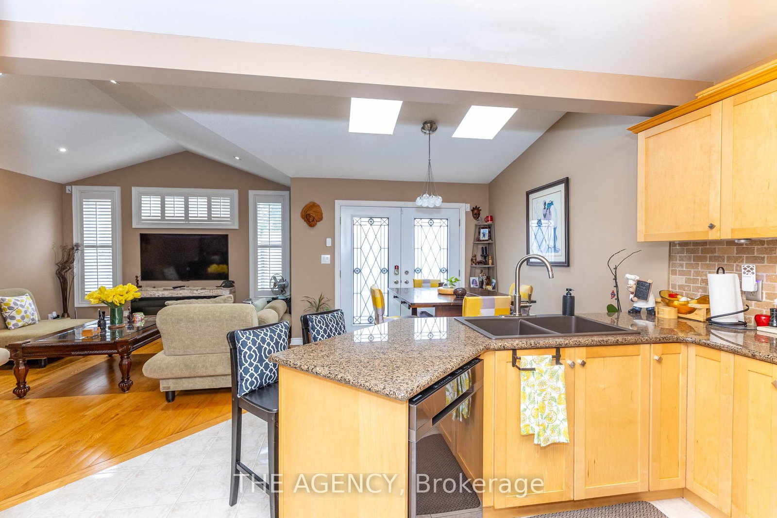 54 Thames Drive • Whitby, ON photo 11