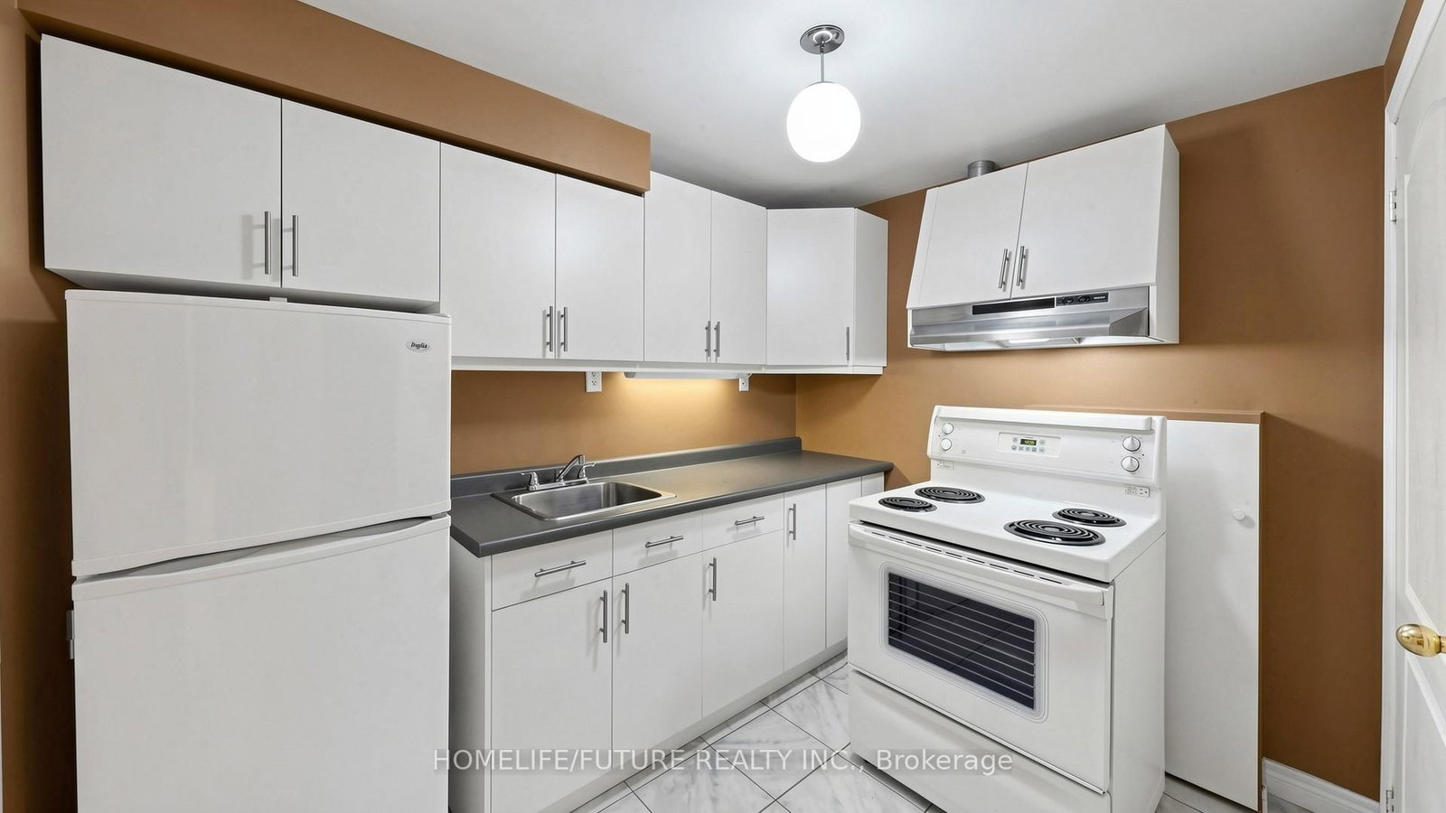 72 Hyacinth Crescent • Toronto, ON photo 39