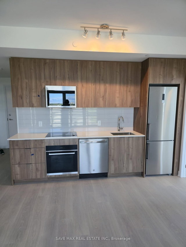 519 - 20 Deans Drive