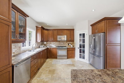 332 Carnegie Beach Road • Scugog, ON photo 8