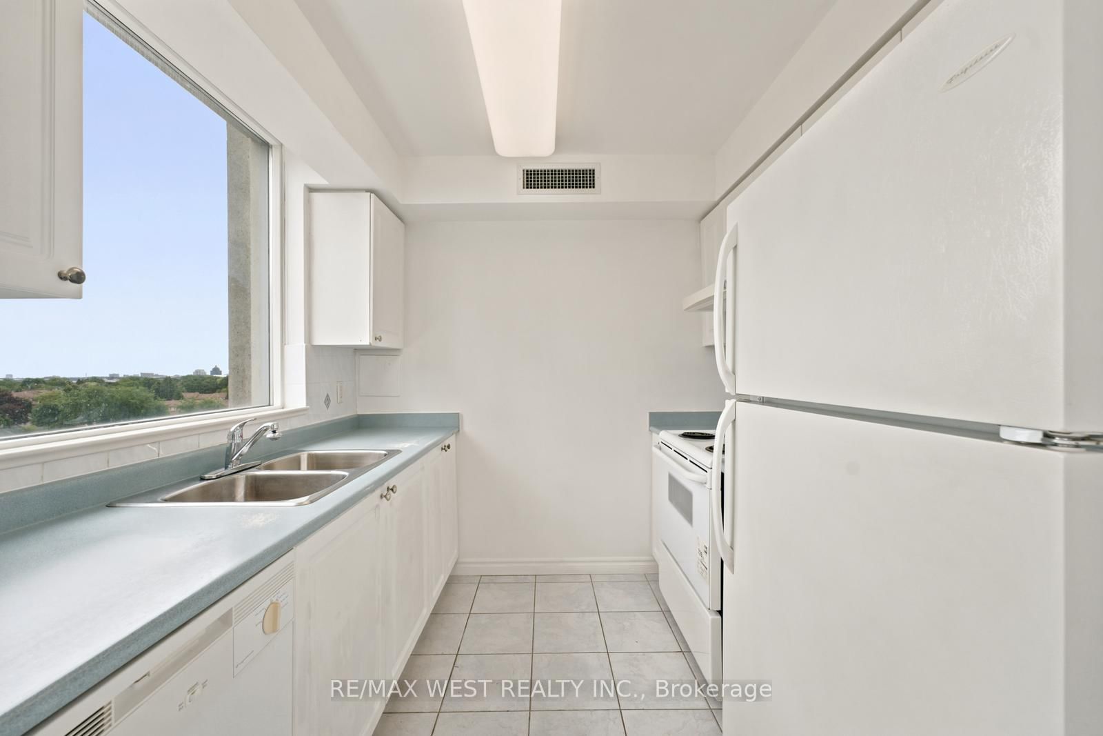 2627 Mccowan Road • #1107 • Toronto, ON photo 8