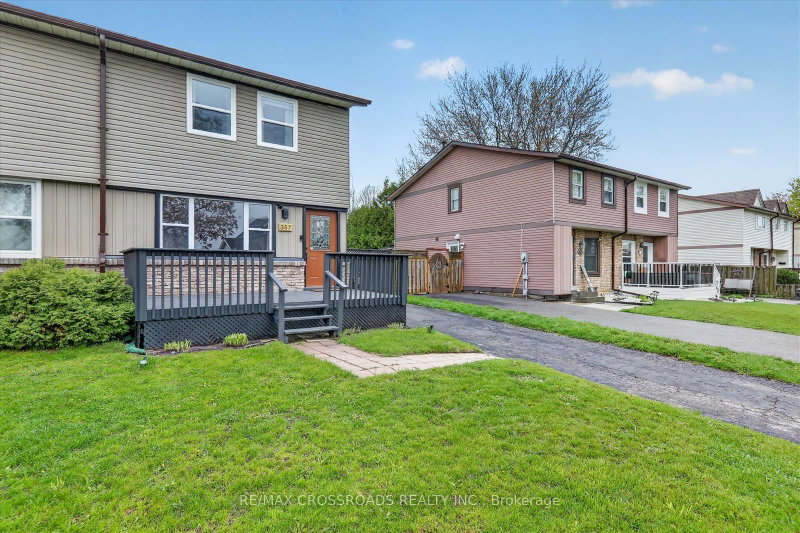 home for lease on 357 Pompano Court