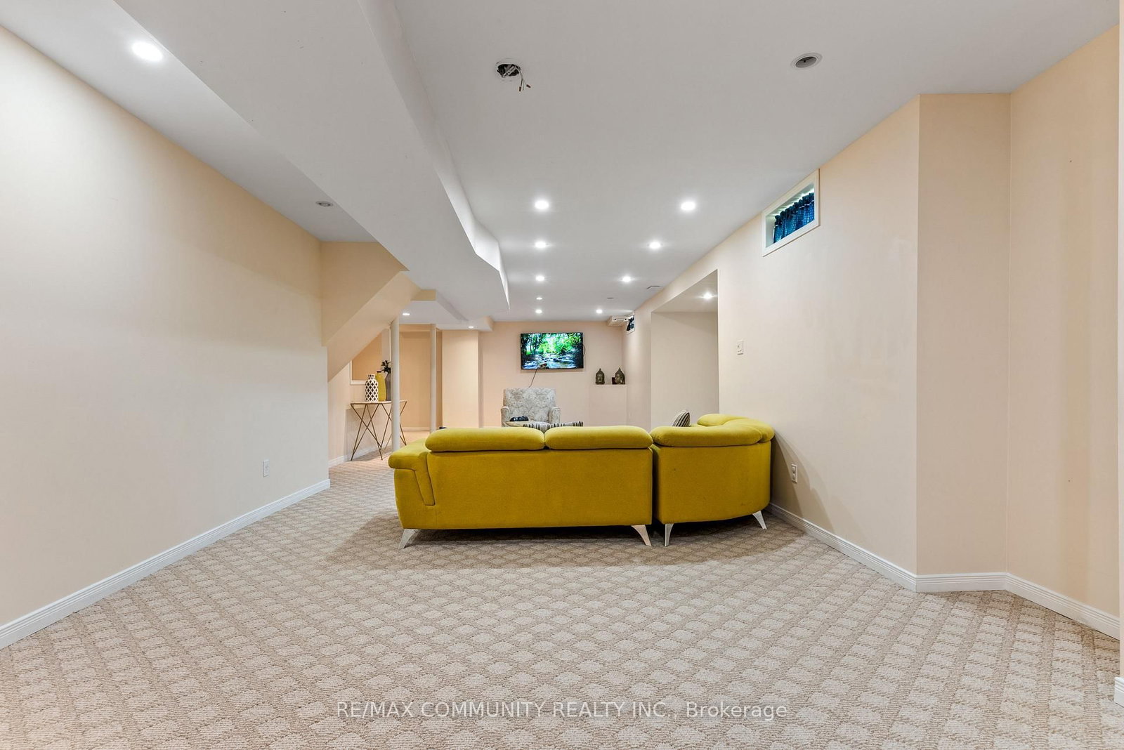 1081 Langford Street • Oshawa, ON photo 39