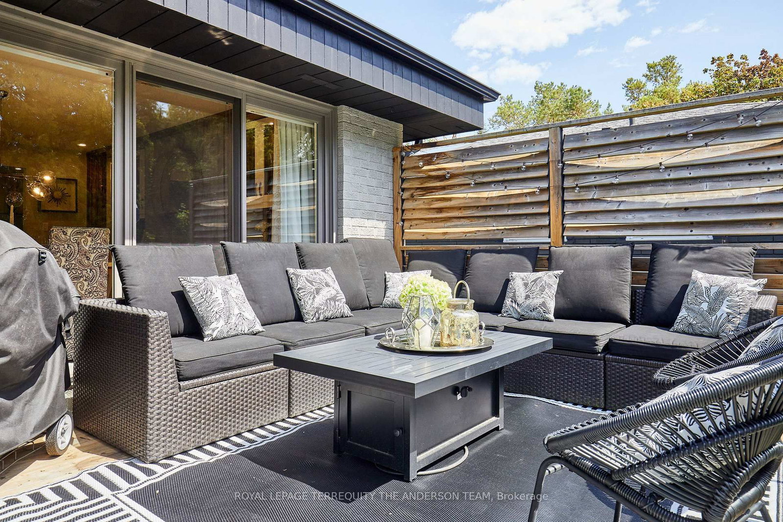 727 Barbados Street • Oshawa, ON photo 11