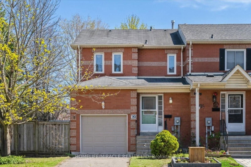 home for lease on 19 Wallace Drive