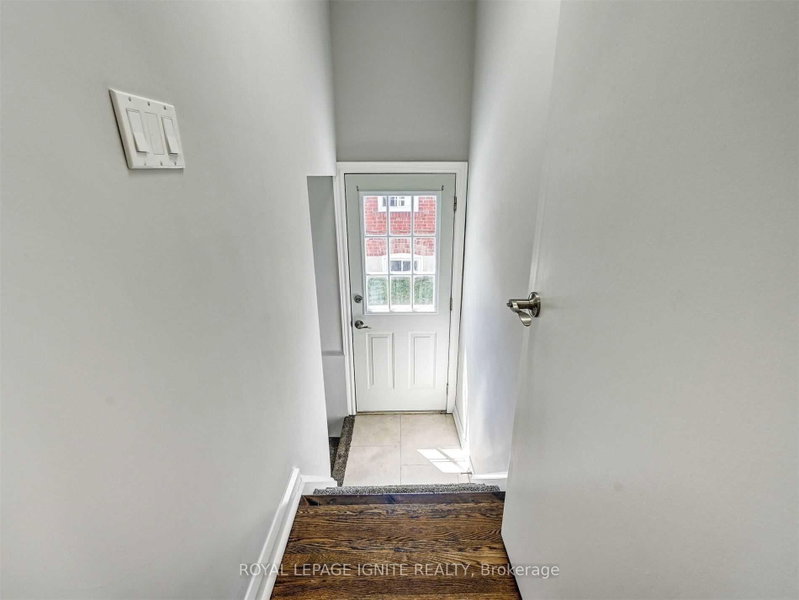 Unit Bsmt Studio — 106 Gilroy Drive, Toronto