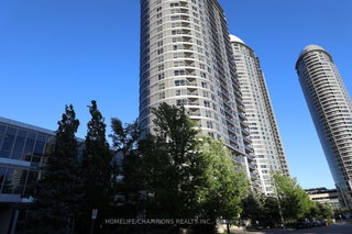 403 - 151 Village Green Square