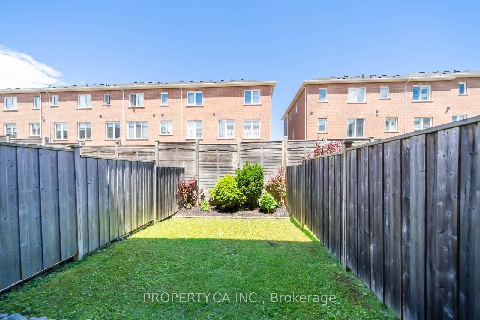 34 Ferguson Street • Toronto, ON photo 38