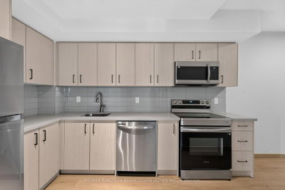 3429 E Sheppard Avenue • #712 • Toronto, ON photo 4