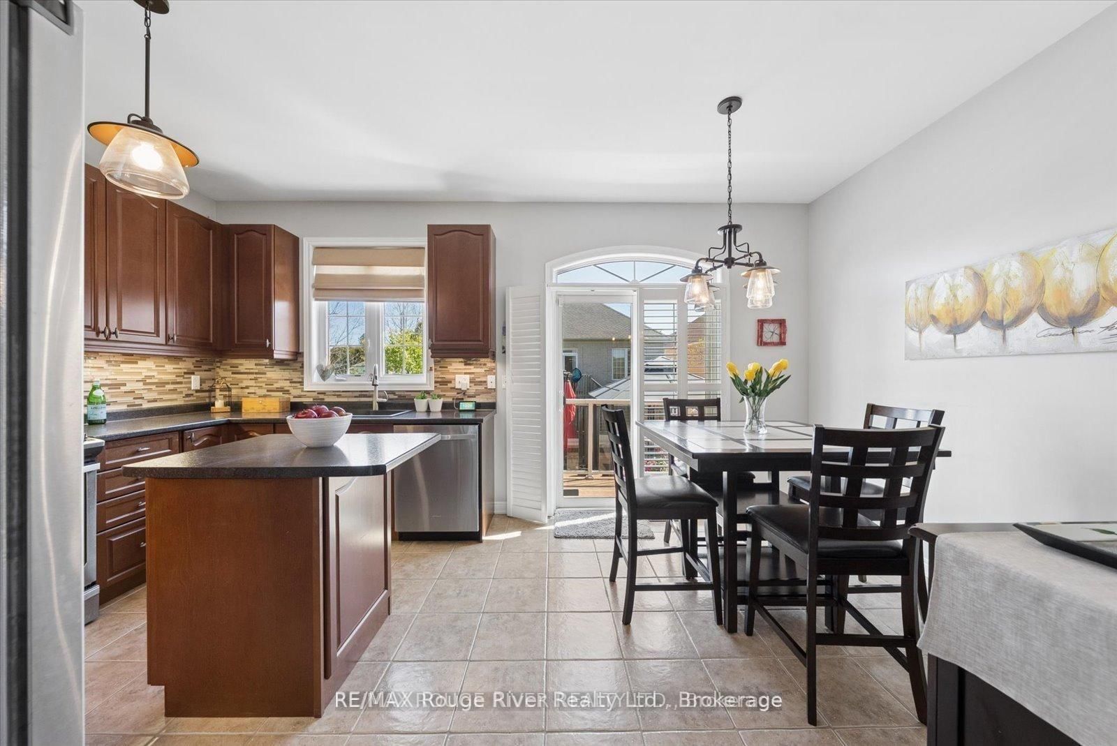 59 Alfred Shrubb Lane • Clarington, ON photo 10