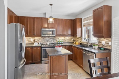 59 Alfred Shrubb Lane • Clarington, ON photo 9