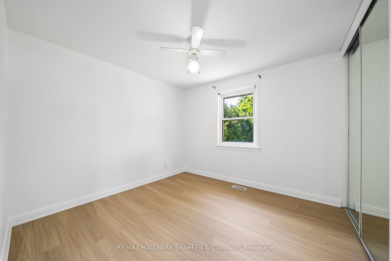 769 Tennyson Avenue • Oshawa, ON photo 17