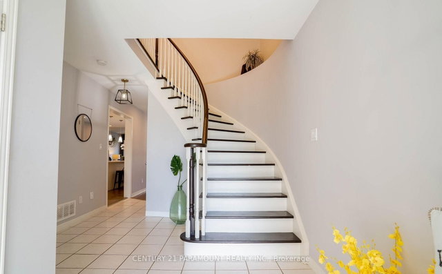100 Fieldcrest Avenue