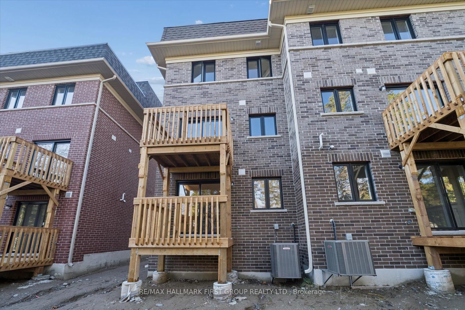 59 Marret Lane • Clarington, ON photo 18