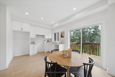 59 Marret Lane • Clarington, ON photo 8