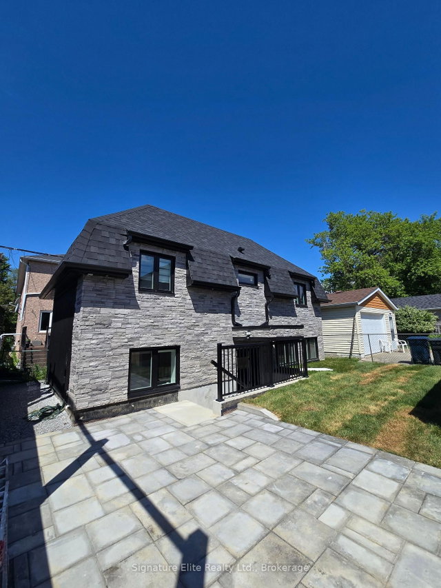 Rear Garden Suite - 46 Pitt Avenue