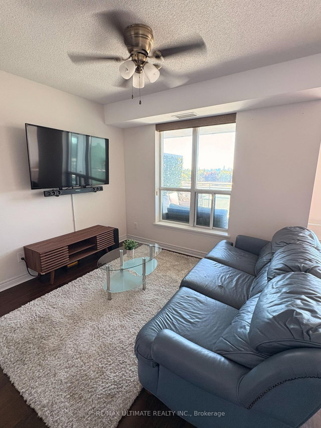 425 - 60 Fairfax Crescent