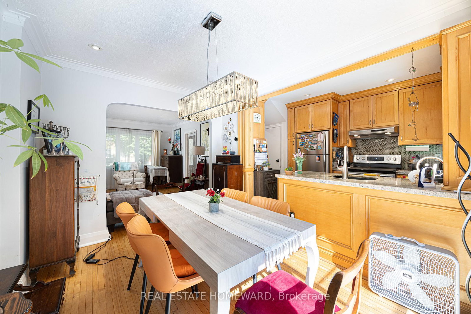 69 Hertle Avenue • Toronto, ON photo 6