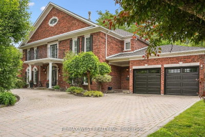 81 Woodview Drive