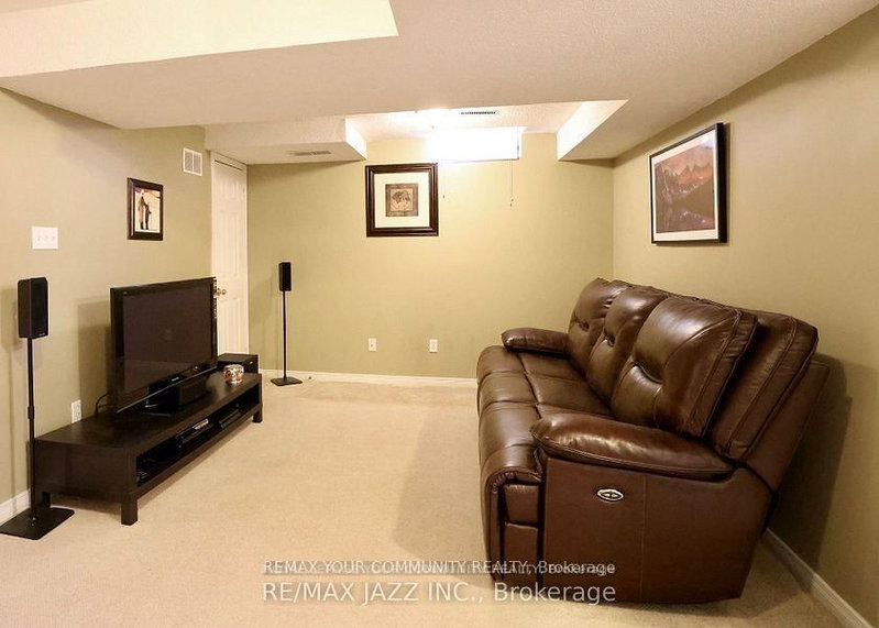65 Dakin Drive S