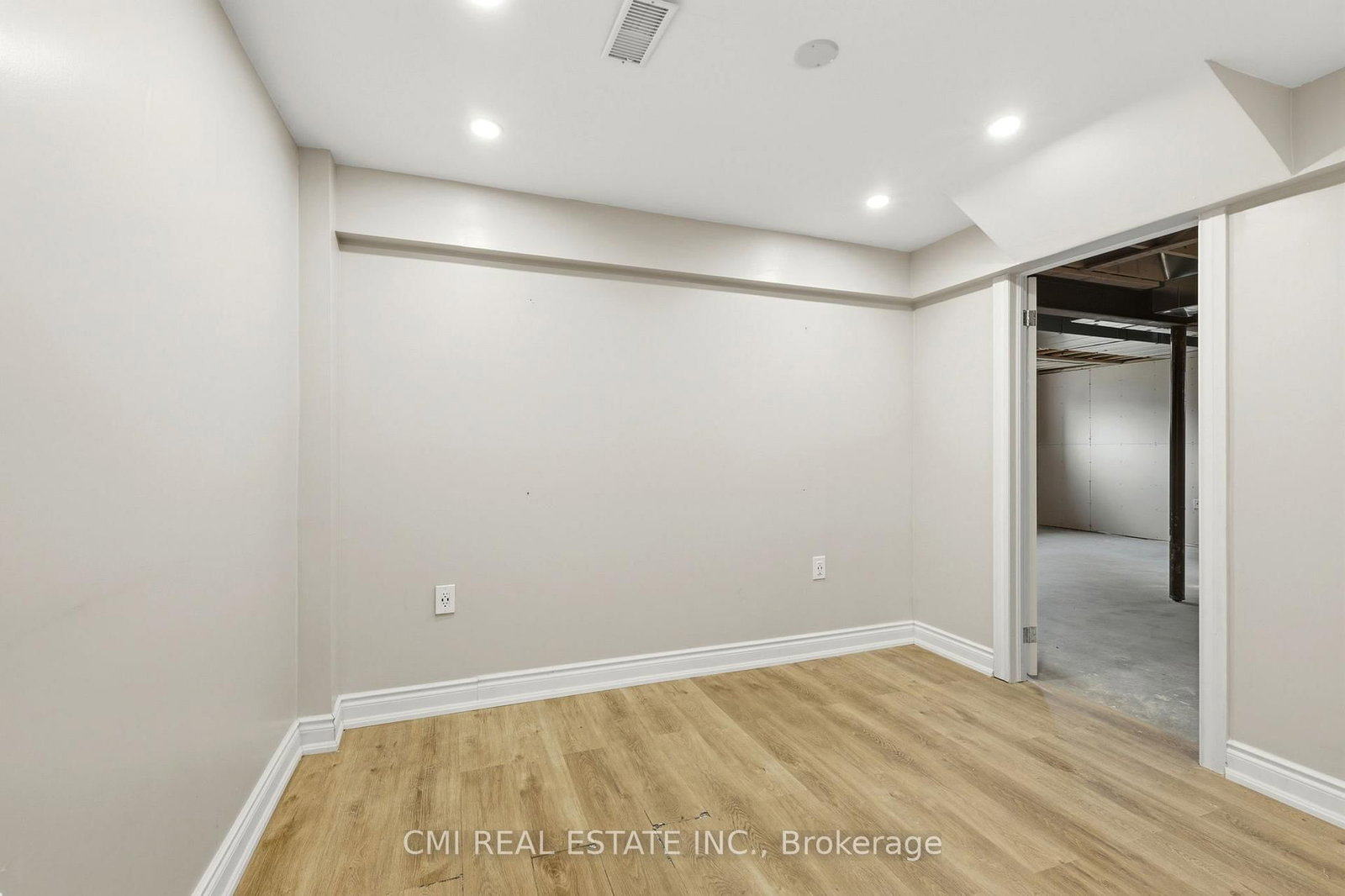 1321 Kenmark Avenue • Oshawa, ON photo 32