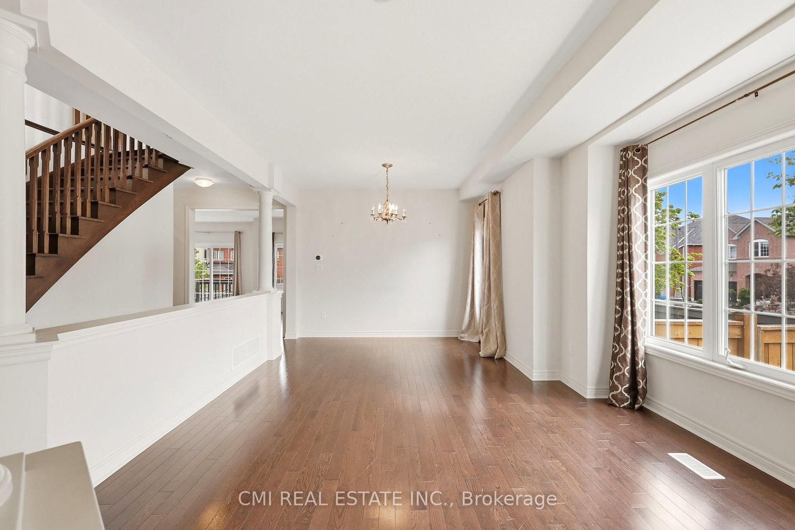 1321 Kenmark Avenue • Oshawa, ON photo 5
