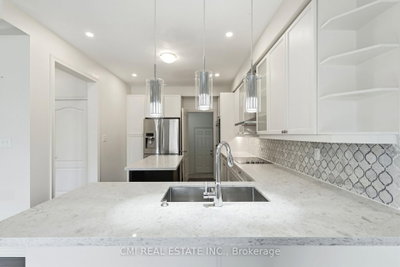 1321 Kenmark Avenue • Oshawa, ON photo 8