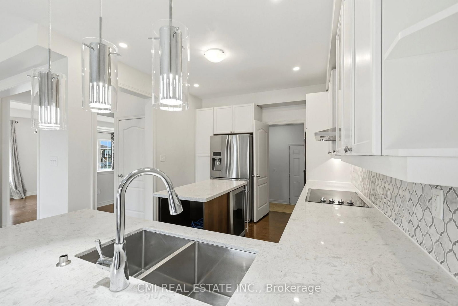 1321 Kenmark Avenue • Oshawa, ON photo 9
