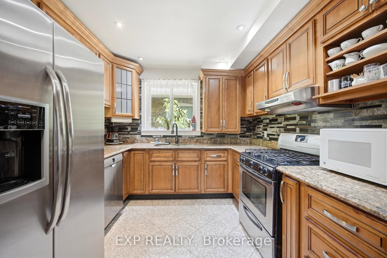 Detached House for sale at 43 Ridgemoor Avenue, Toronto, Ontario, M1N 1M5 - Birchcliffe-Cliffside - MLS: E13478564